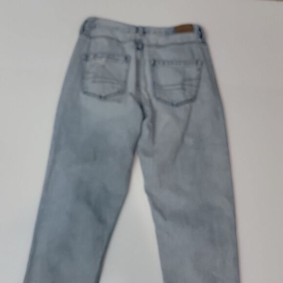 AMERICAN EAGLE Distressed Relaxed Jeans size 4 - Picture 4 of 11
